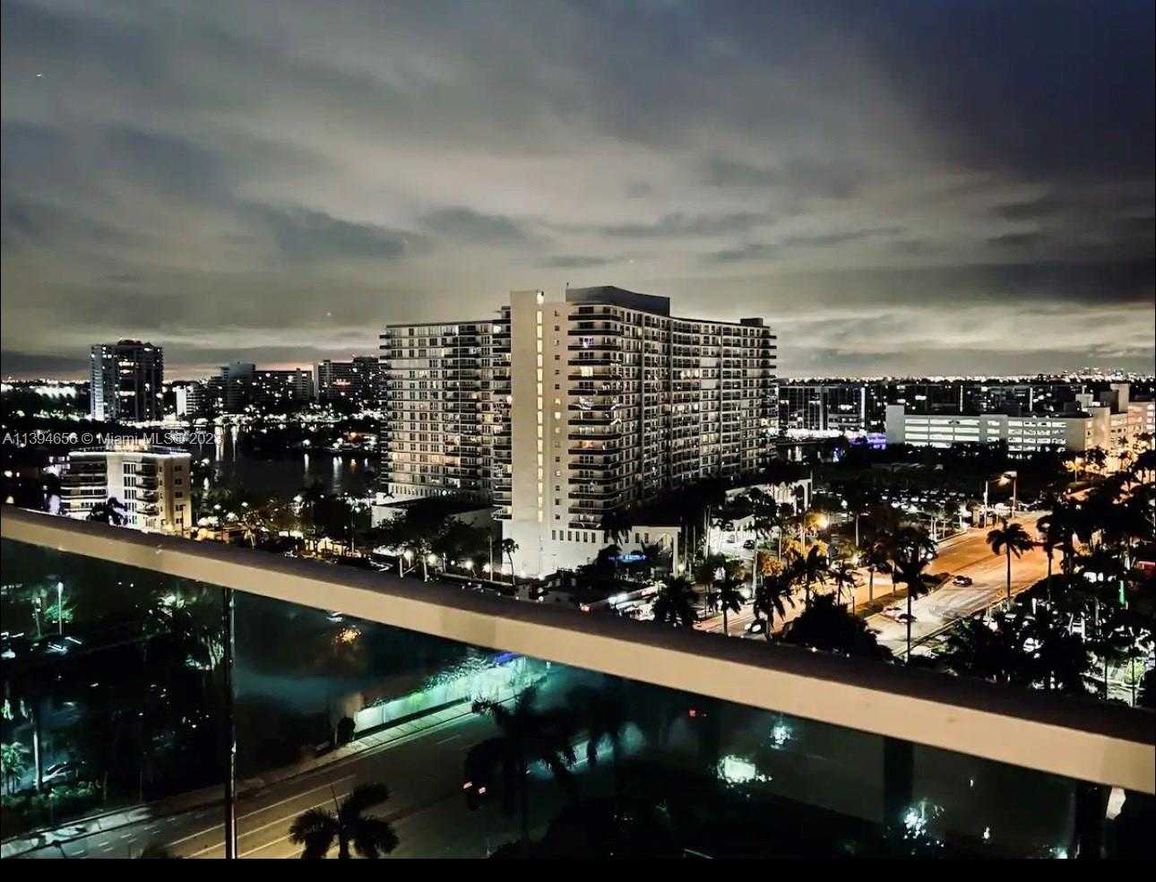 Small Image of 4001 SOUTH OCEAN DR #14H, Hollywood Number 2