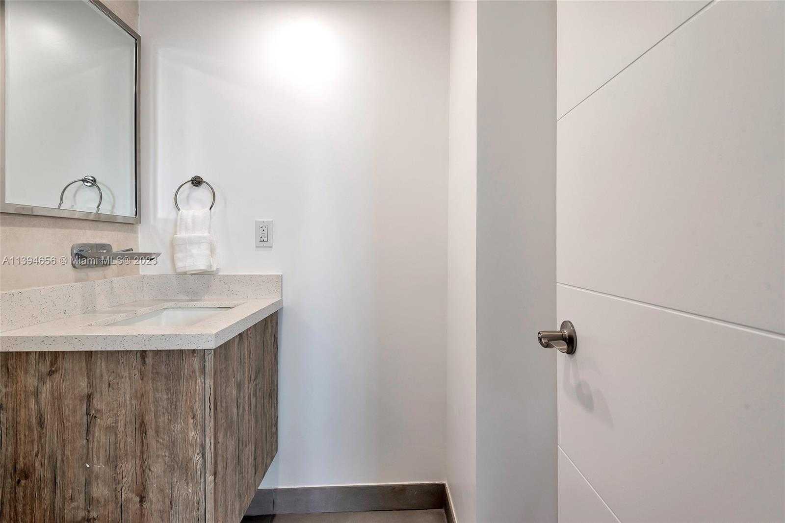 Small Image of 4001 SOUTH OCEAN DR #14H, Hollywood Number 25