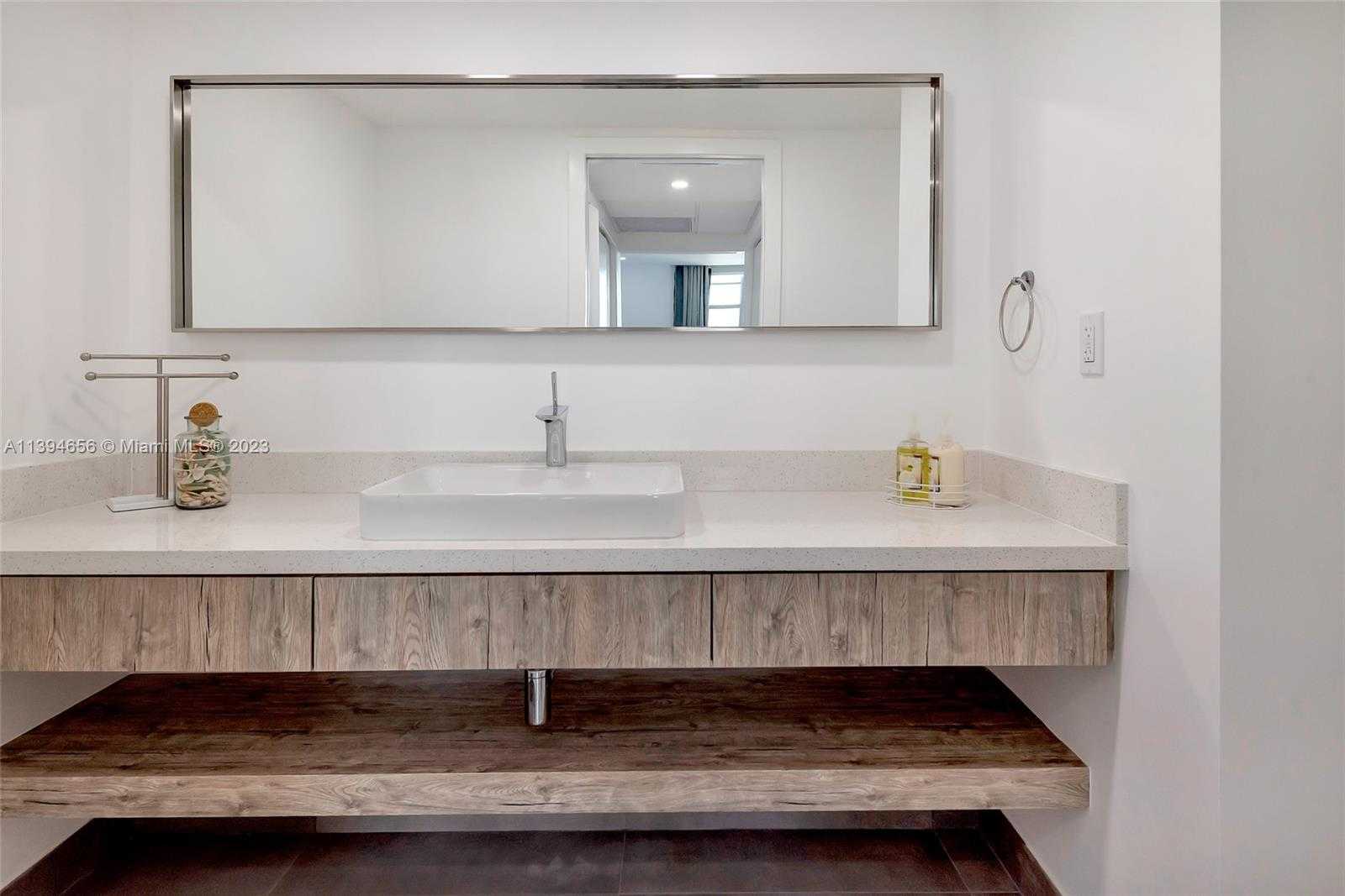 Small Image of 4001 SOUTH OCEAN DR #14H, Hollywood Number 32