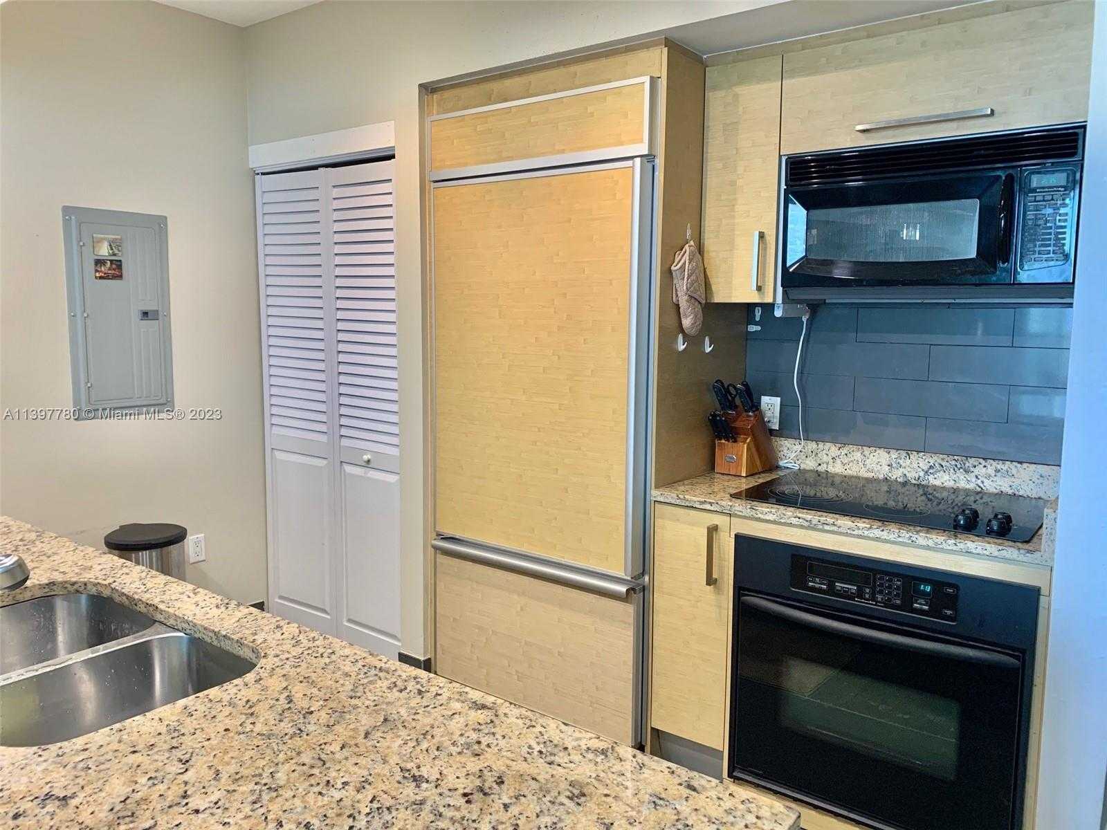 Small Image of 1830 SOUTH OCEAN DR #1610, Hallandale Beach Number 11