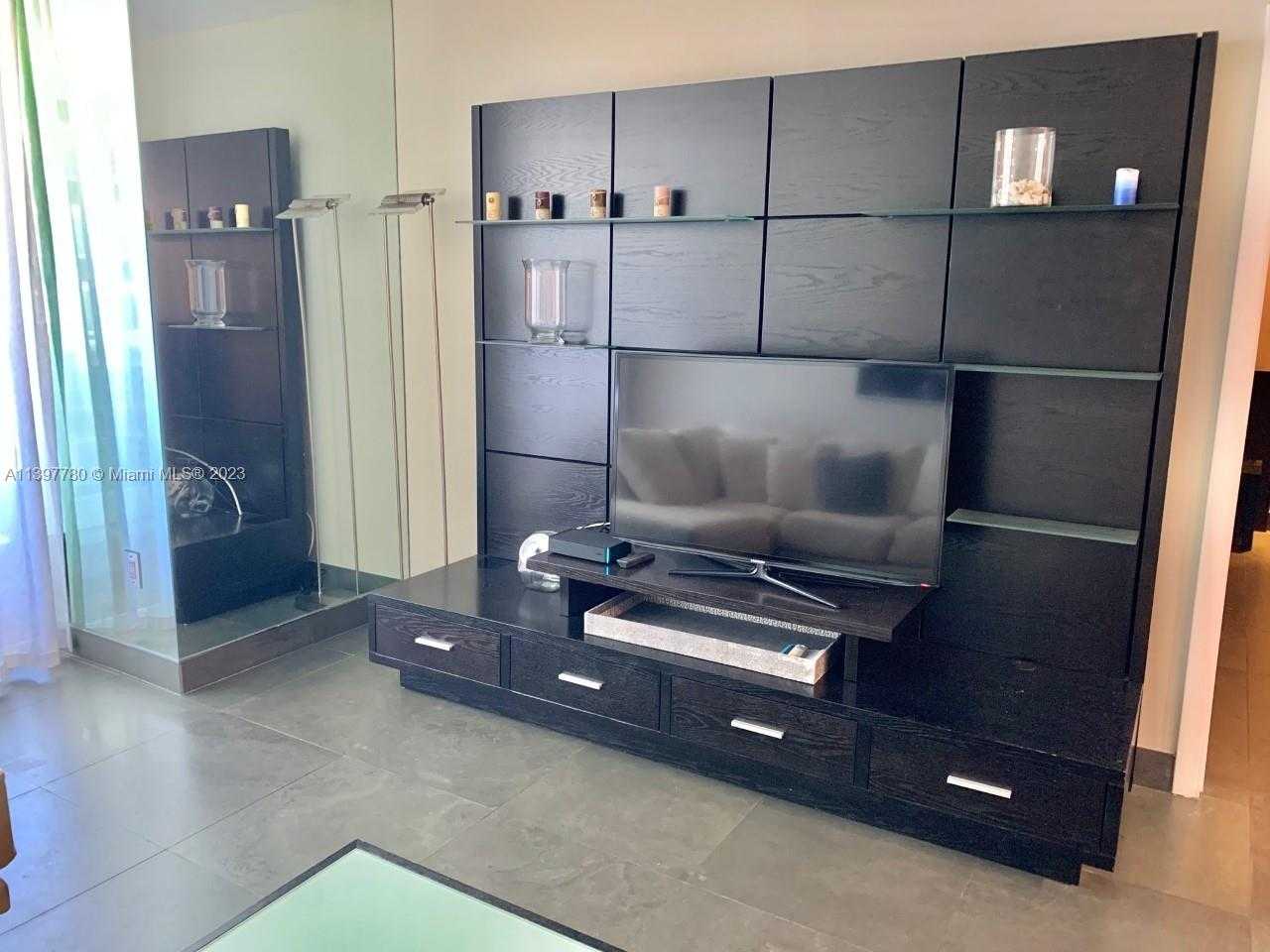 Small Image of 1830 SOUTH OCEAN DR #1610, Hallandale Beach Number 14