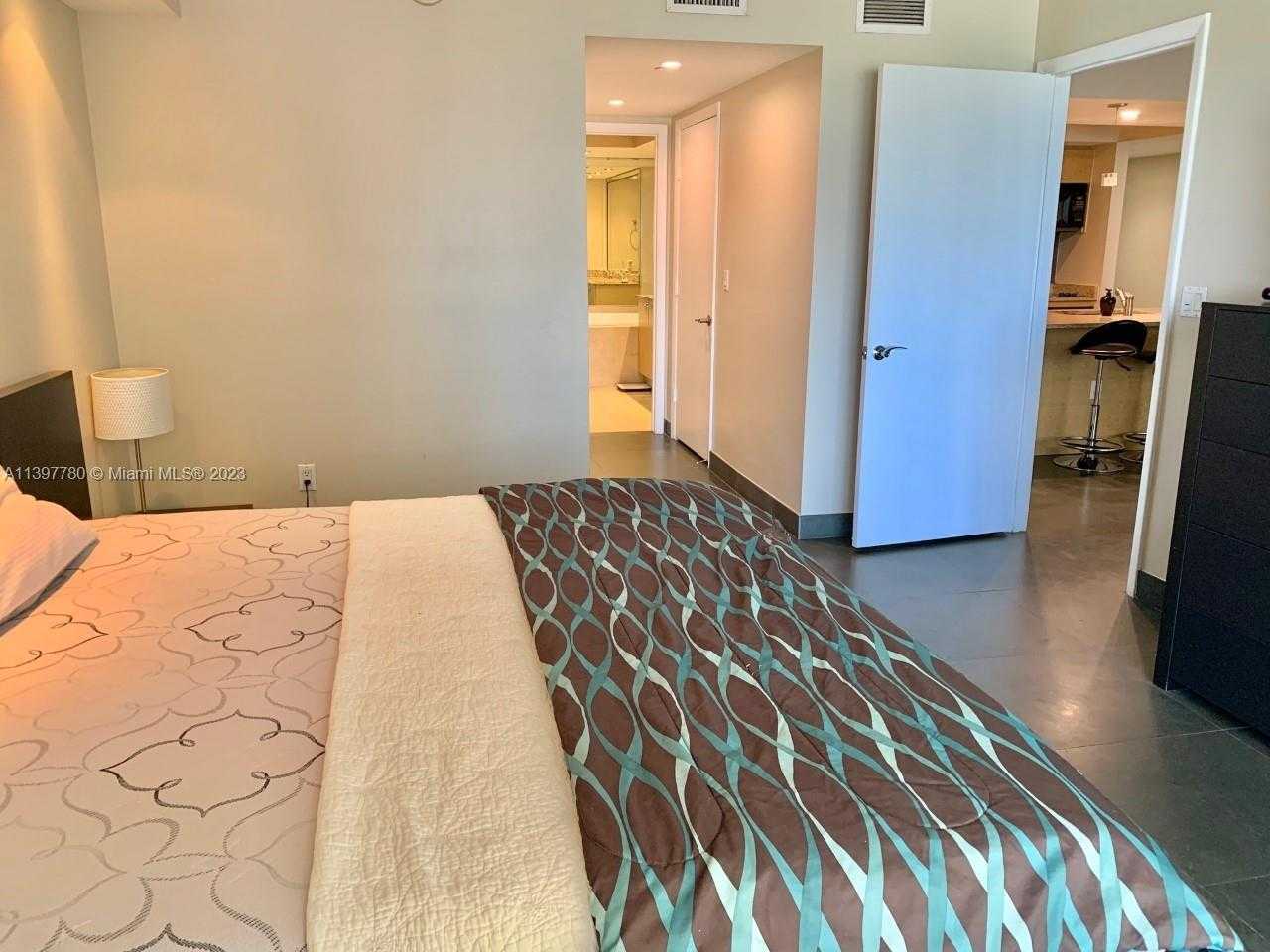 Small Image of 1830 SOUTH OCEAN DR #1610, Hallandale Beach Number 16