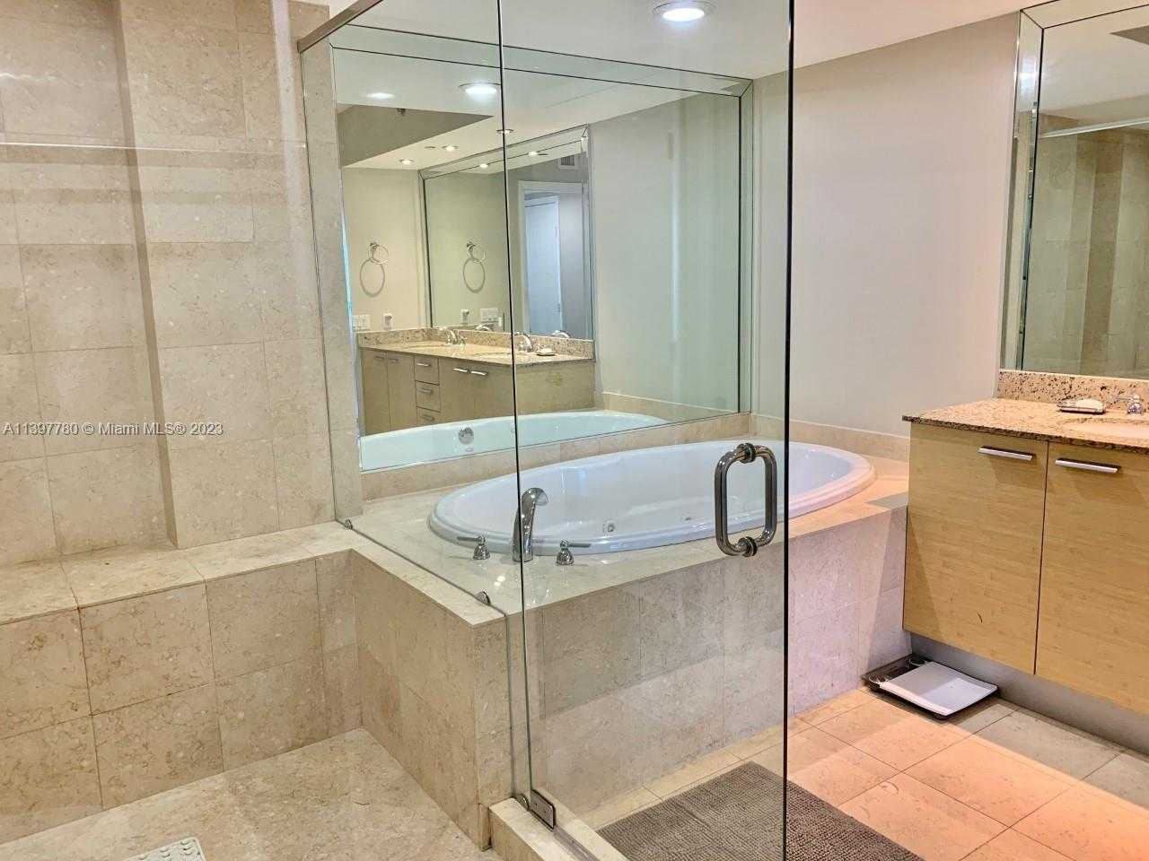 Small Image of 1830 SOUTH OCEAN DR #1610, Hallandale Beach Number 20