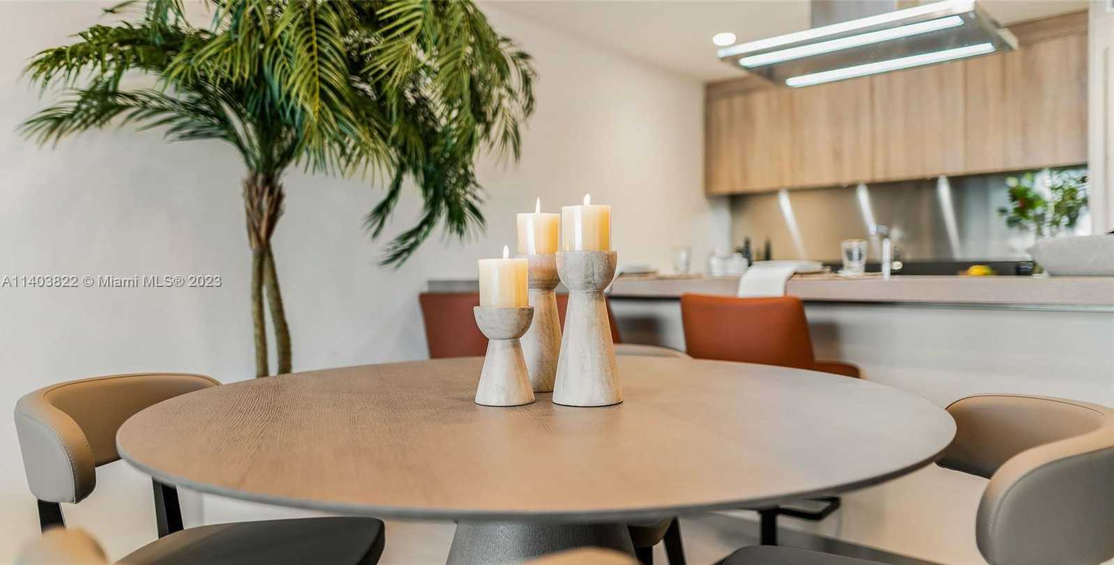 Small Image of 1000 Brickell Plaza, Miami, FL 33131, USA Number 7