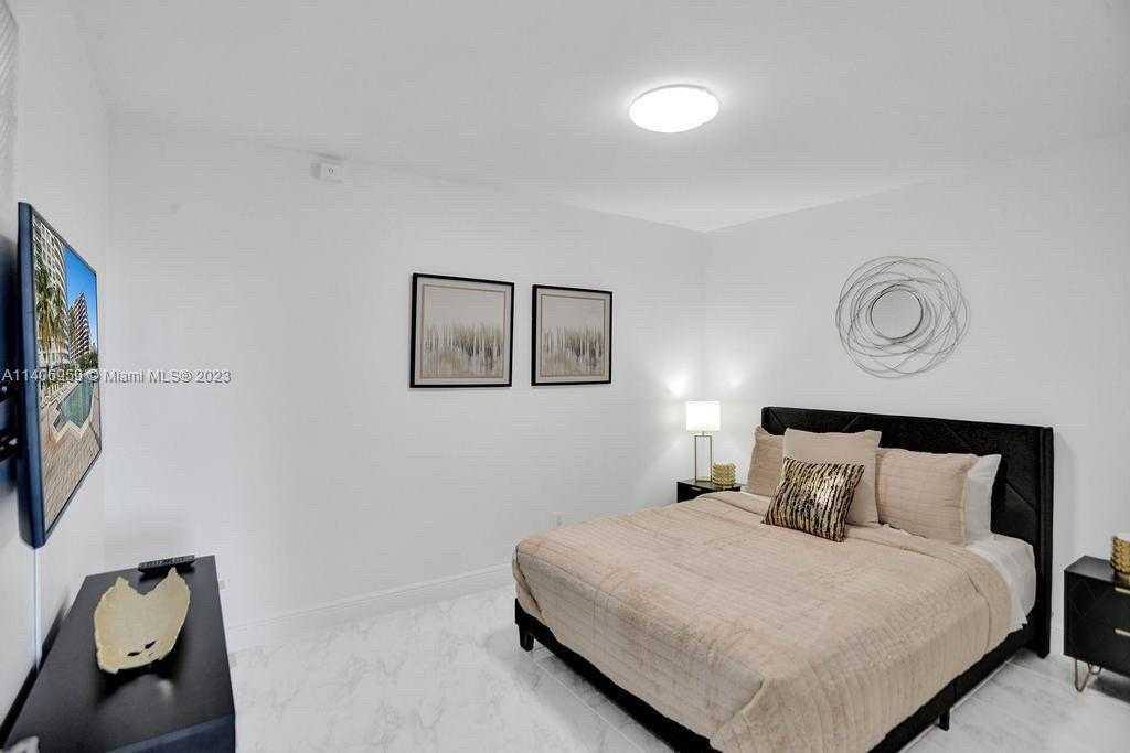 Small Image of 5161 COLLINS AVE #412, Miami Beach Number 13