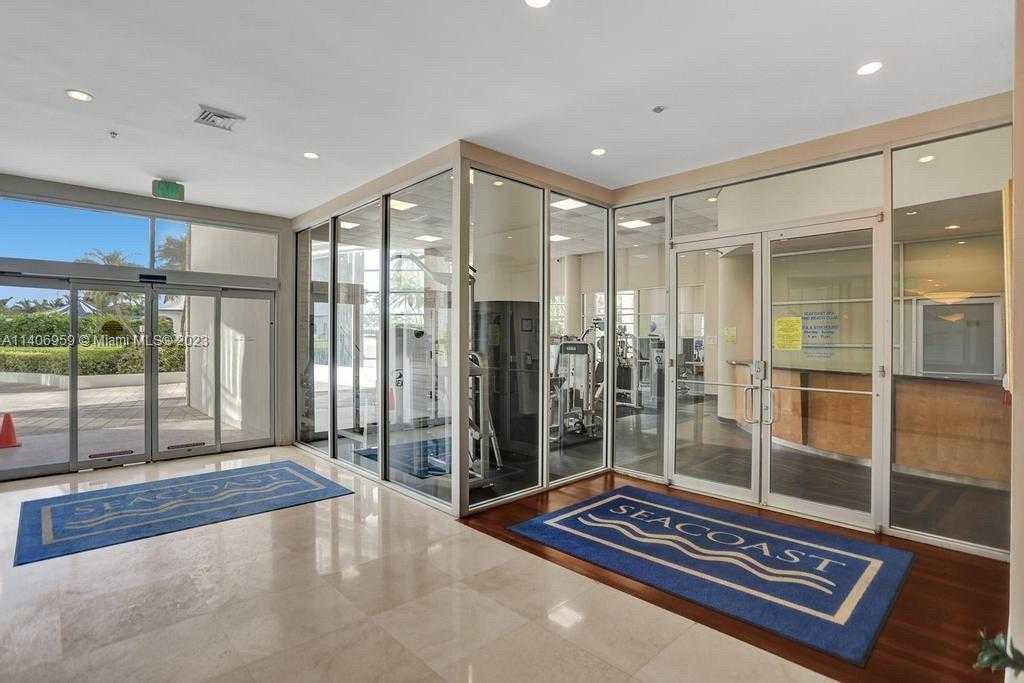 Small Image of 5161 COLLINS AVE #412, Miami Beach Number 28
