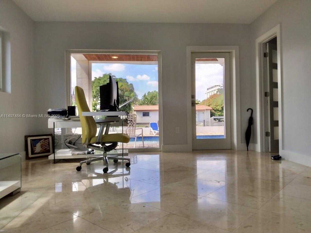 Small Image of 13240 ORTEGA LN, North Miami Number 26