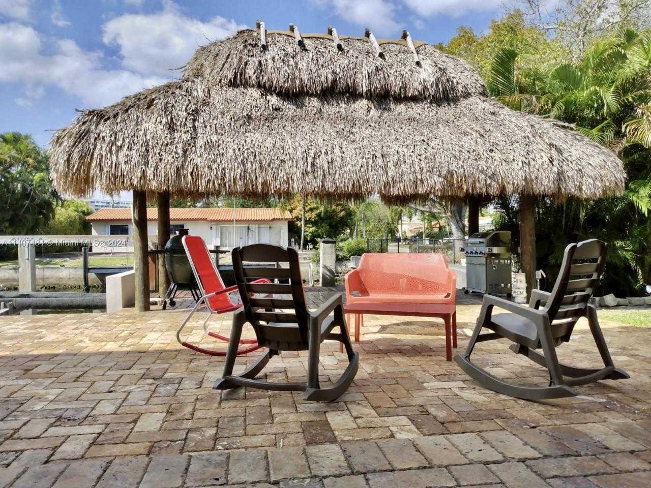 Small Image of 13240 ORTEGA LN, North Miami Number 29