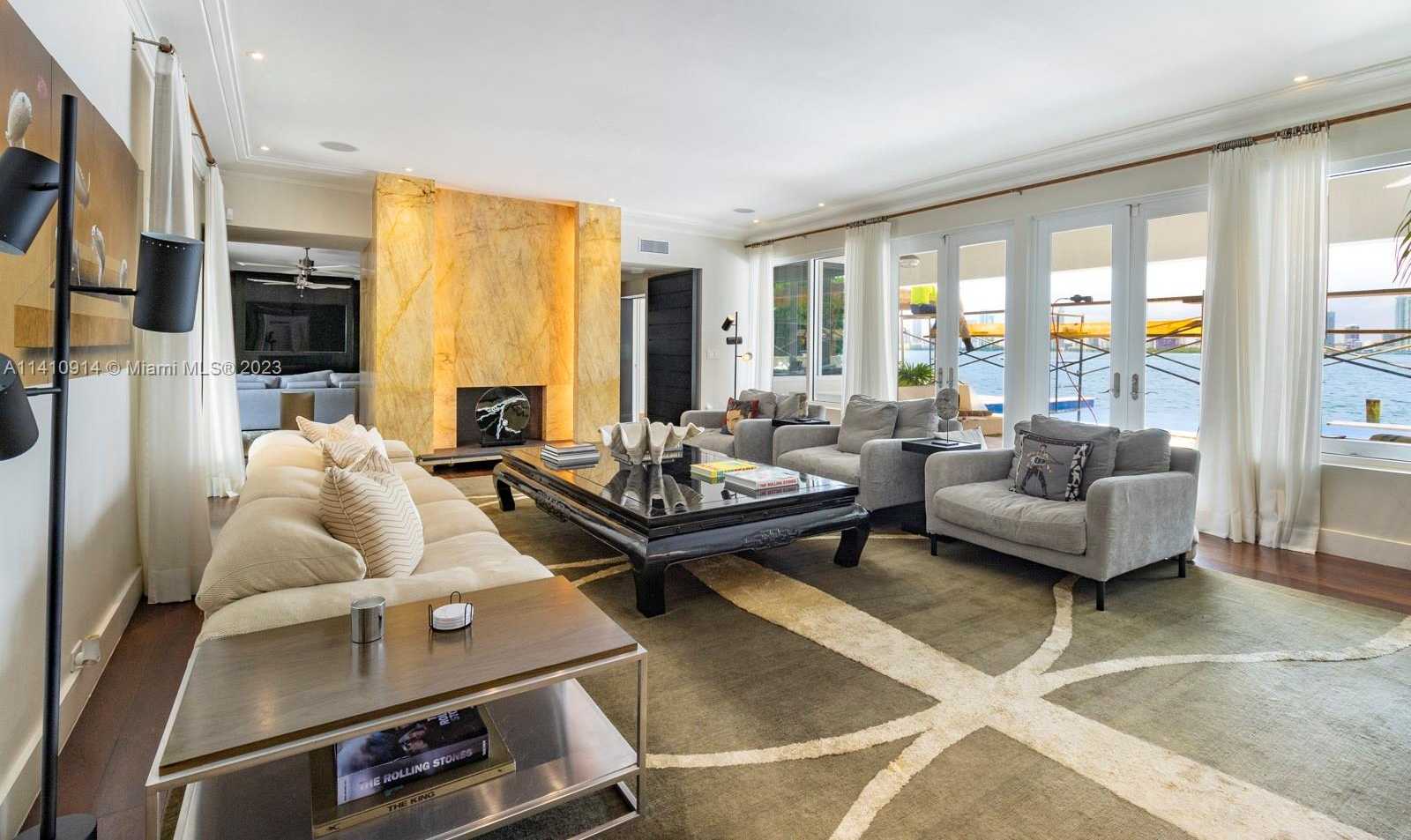 Small Image of 820 WEST DILIDO DR, Miami Beach Number 4