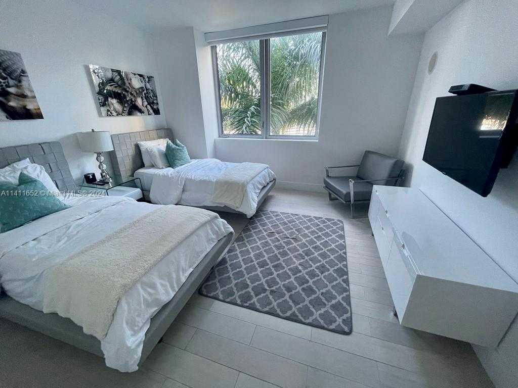 Small Image of 2600 HALLANDALE BEACH BLVD #402, Hallandale Beach Number 8