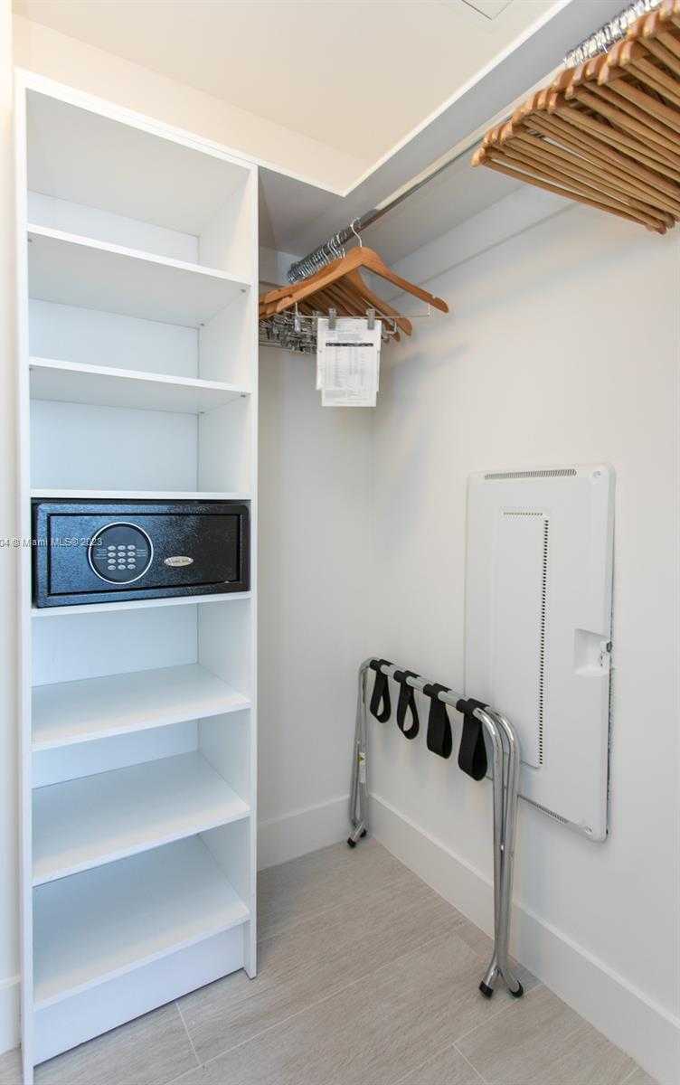 Small Image of 4010 SOUTH OCEAN DR #1201, Hollywood Number 14