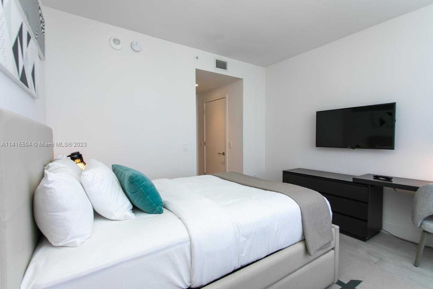 Small Image of 4010 SOUTH OCEAN DR #1201, Hollywood Number 19