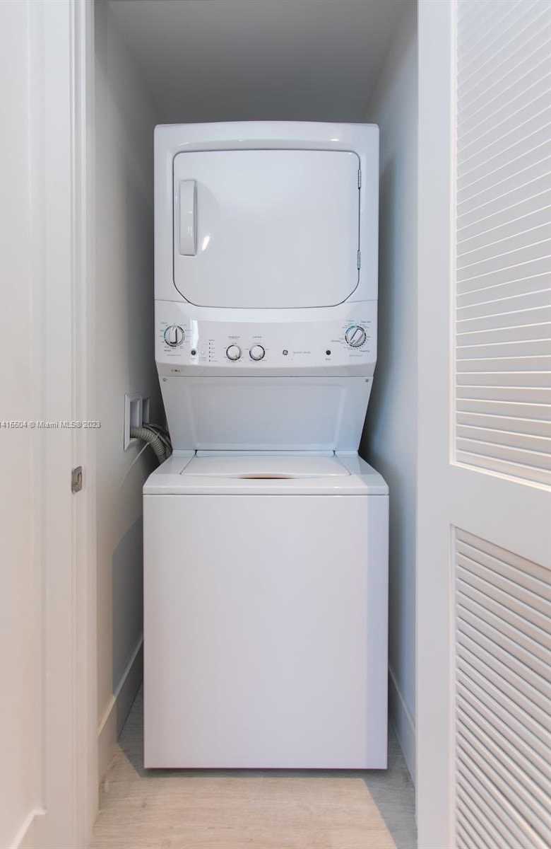 Small Image of 4010 SOUTH OCEAN DR #1201, Hollywood Number 23