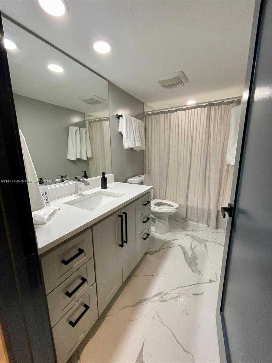 Small Image of 141 CRANDON BLVD #433, Key Biscayne Number 10