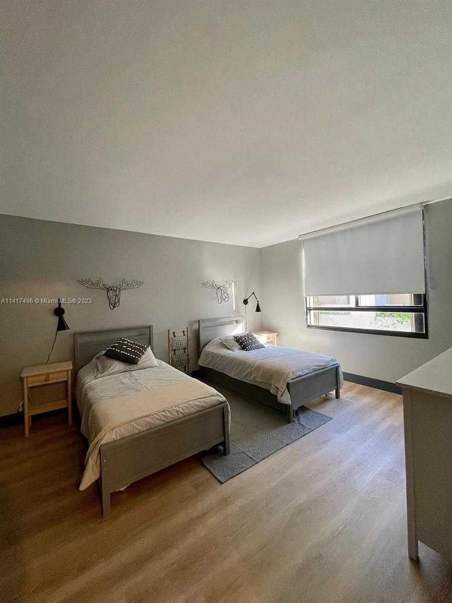 Small Image of 141 CRANDON BLVD #433, Key Biscayne Number 3