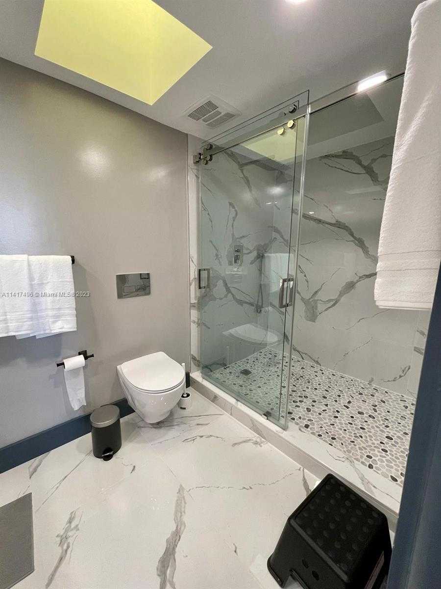 Small Image of 141 CRANDON BLVD #433, Key Biscayne Number 8
