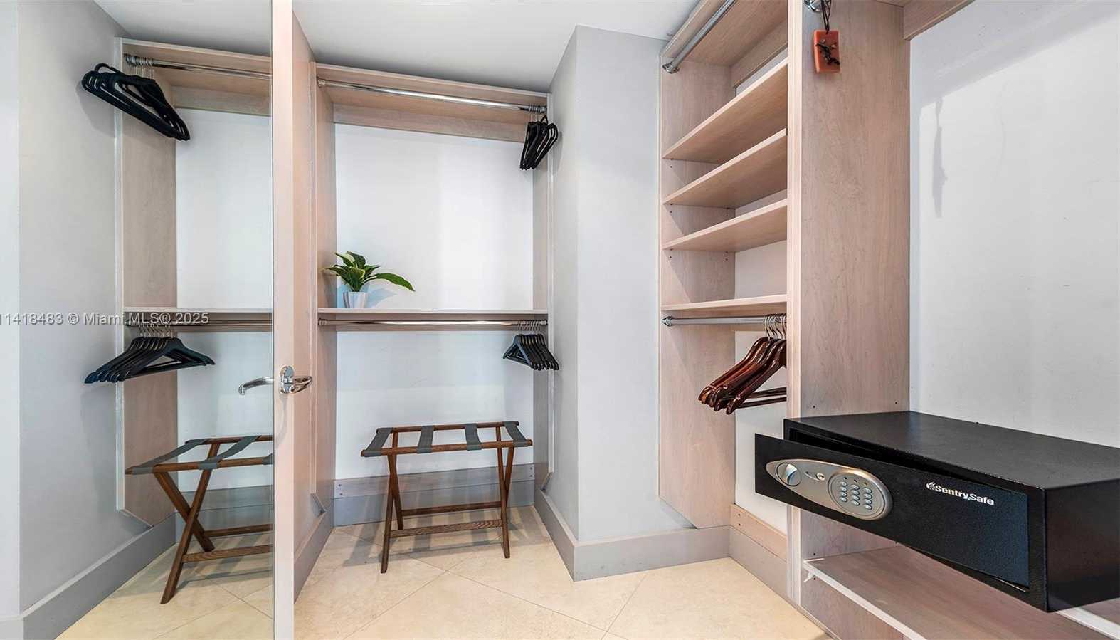 Small Image of 101 20TH ST #2102, Miami Beach Number 22