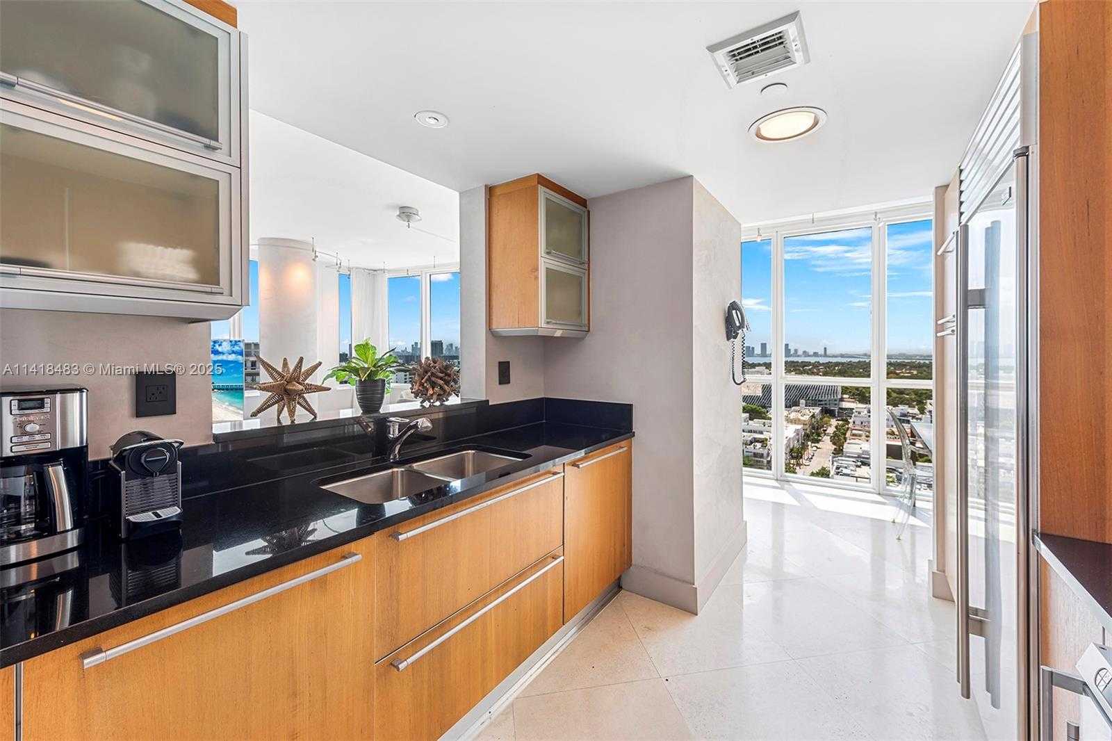 Small Image of 101 20TH ST #2102, Miami Beach Number 4