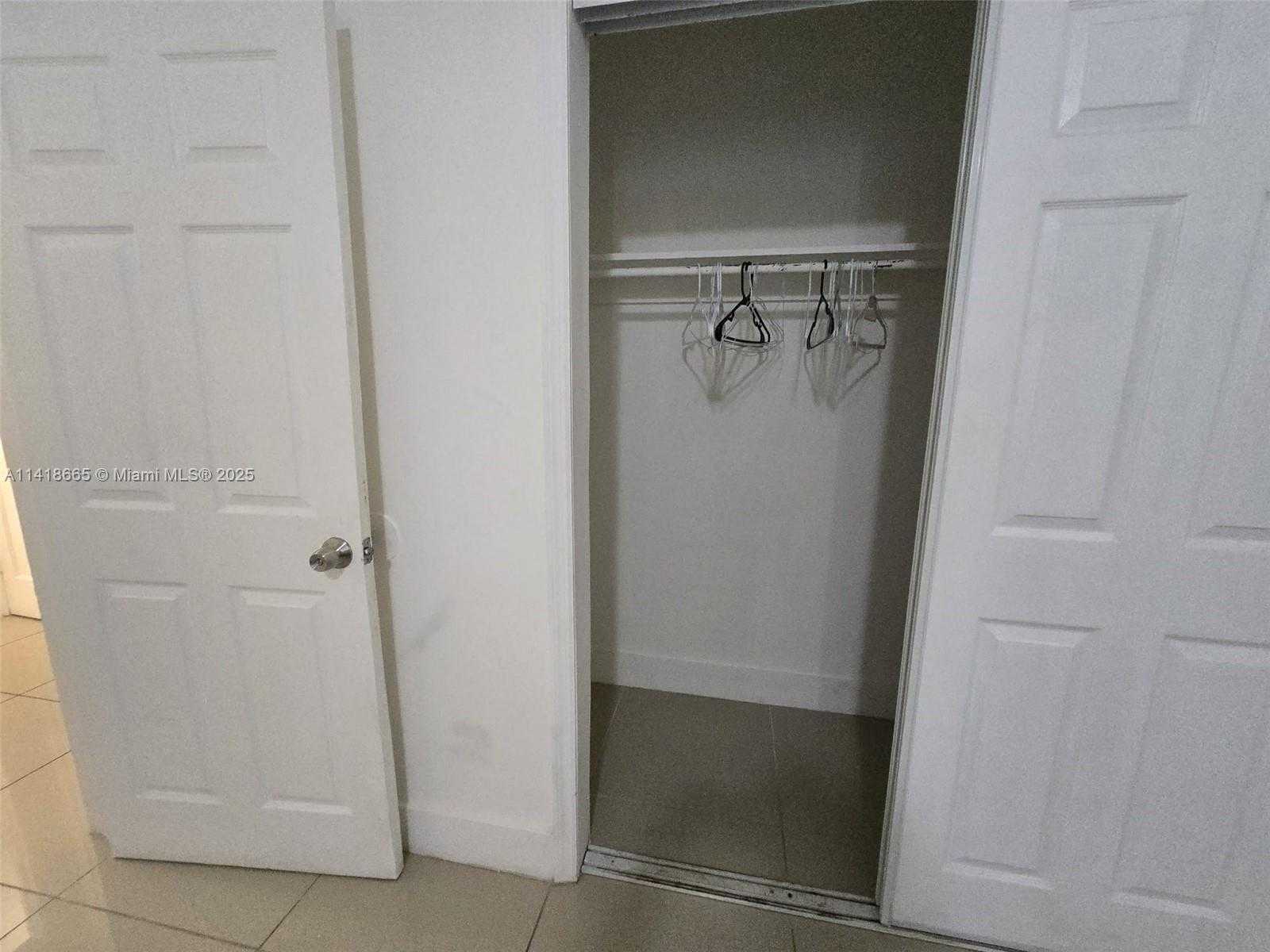 Small Image of 2305 Monroe St, Hollywood, FL 33020, USA Number 17