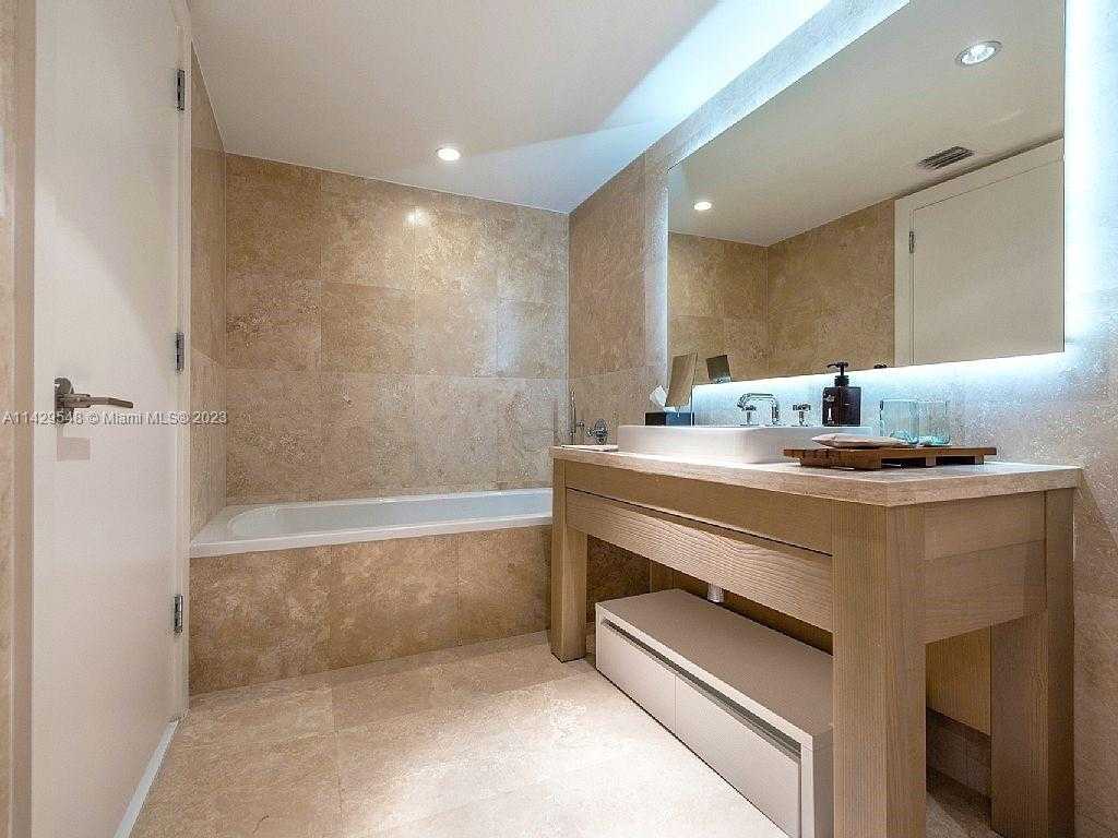 Small Image of 102 24TH ST #1006, Miami Beach Number 12