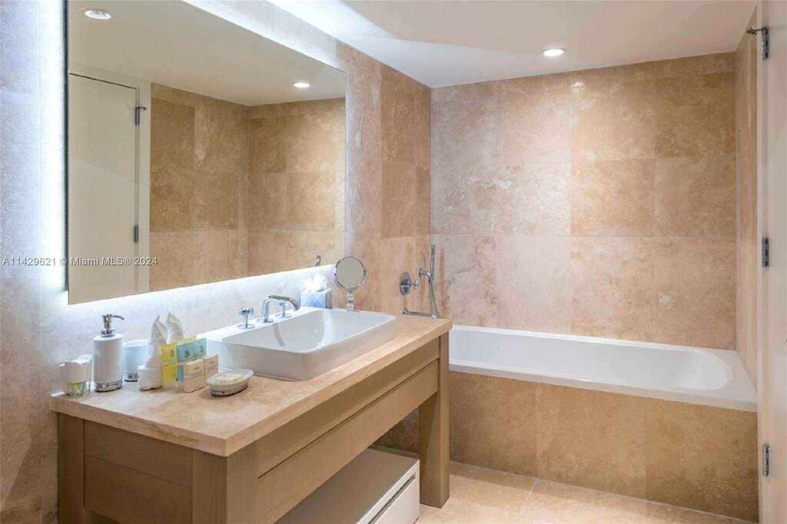 Small Image of 102 24TH ST #1108, Miami Beach Number 19