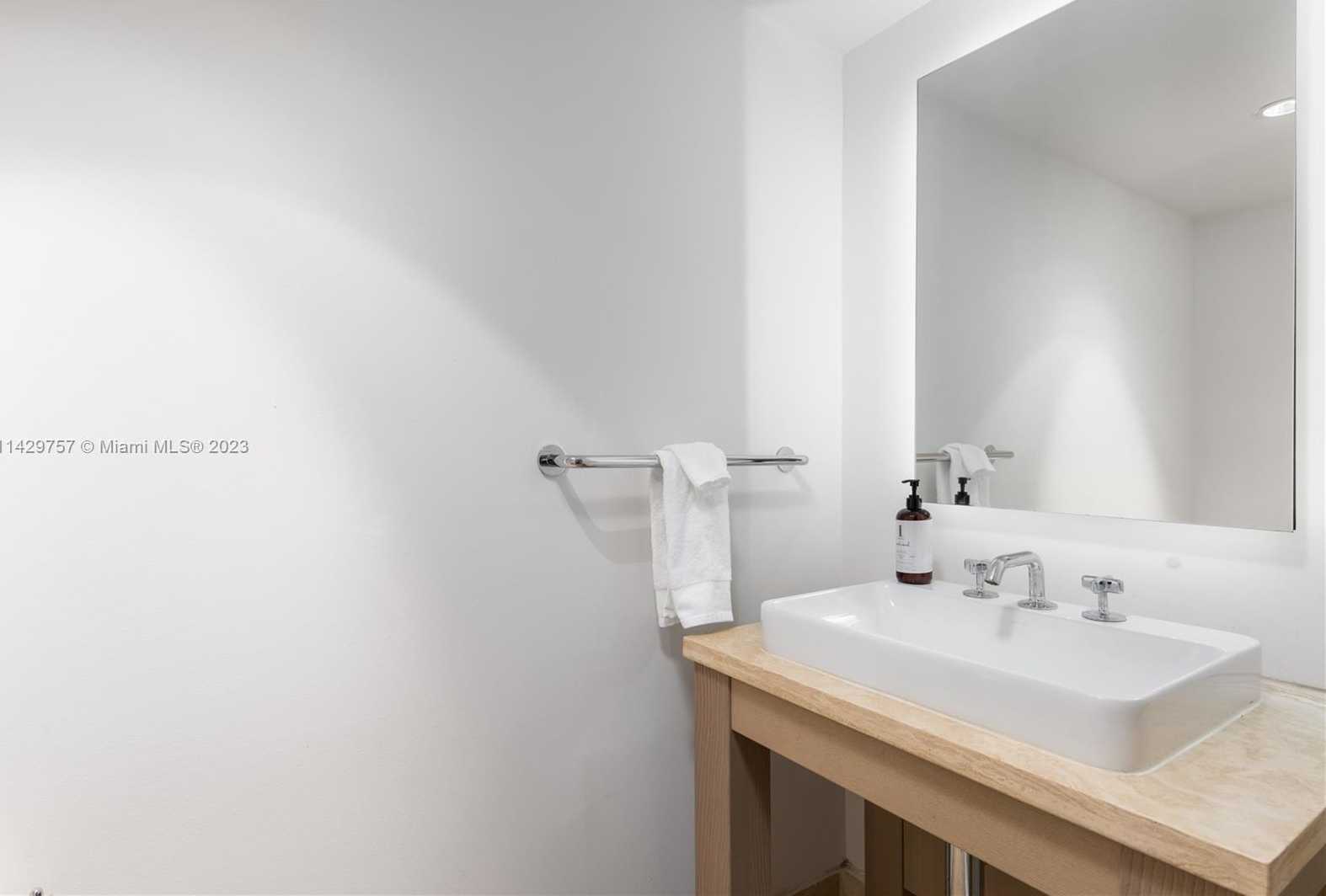 Small Image of 102 24TH ST #1013, Miami Beach Number 28