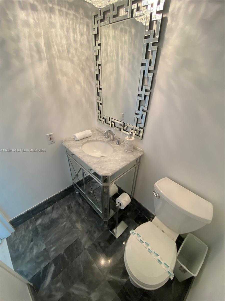 Small Image of 5151 COLLINS AVE #1027, Miami Beach Number 8