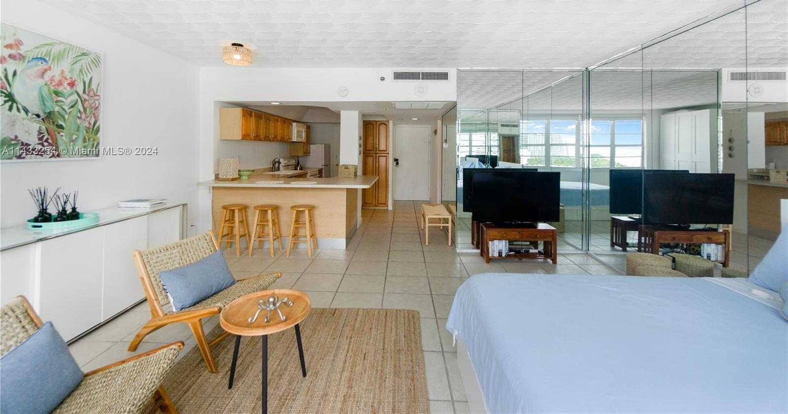 Small Image of 100 LINCOLN RD #1039, Miami Beach Number 6