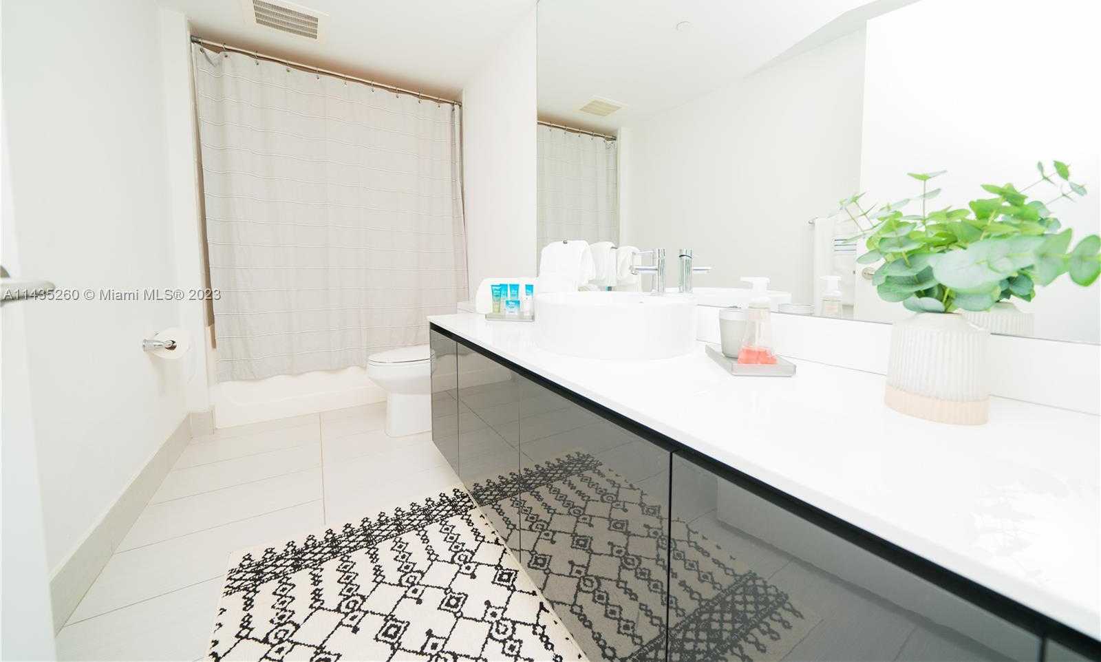Small Image of 31 SOUTH EAST 6TH ST #301, Miami Number 24