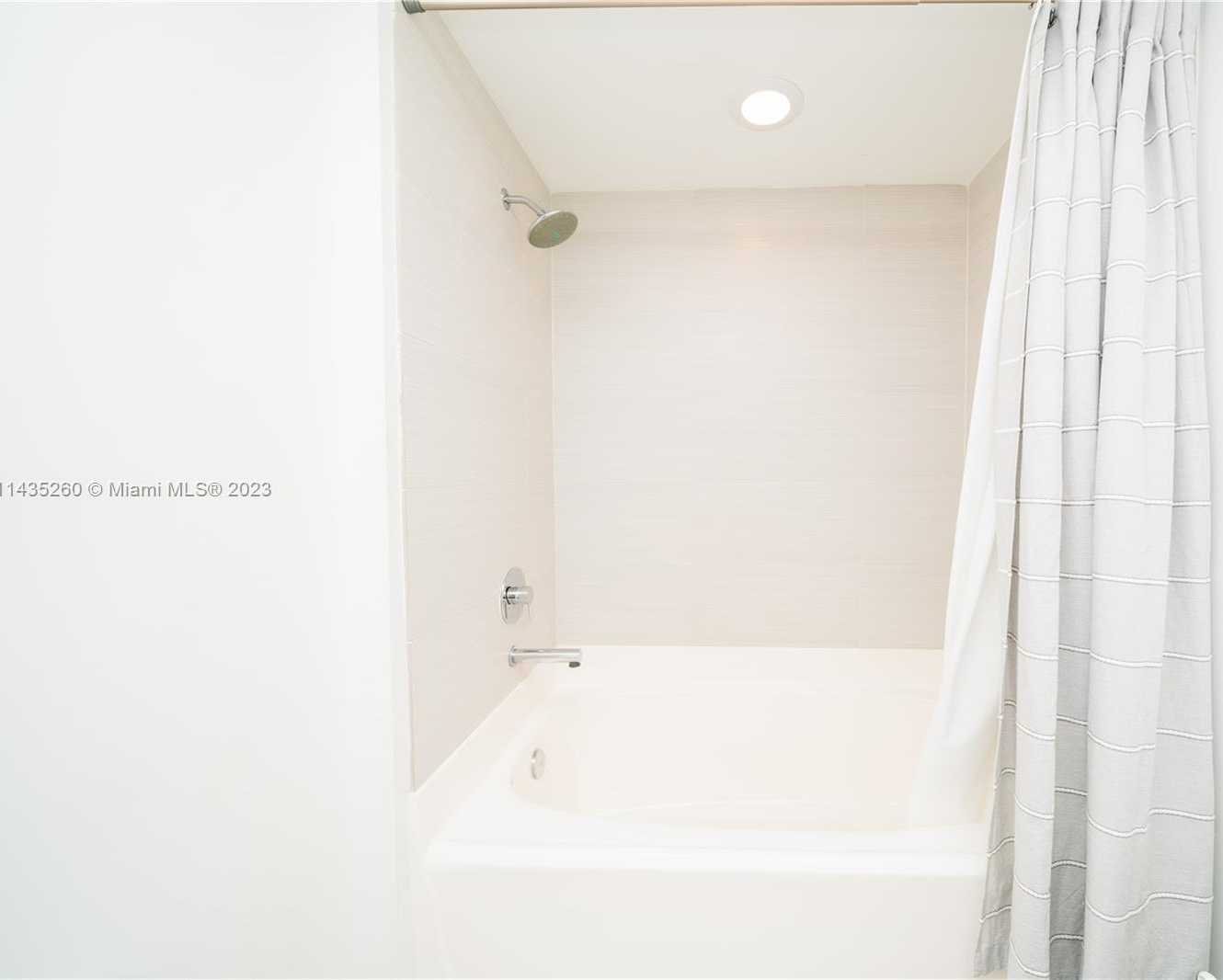 Small Image of 31 SOUTH EAST 6TH ST #301, Miami Number 29