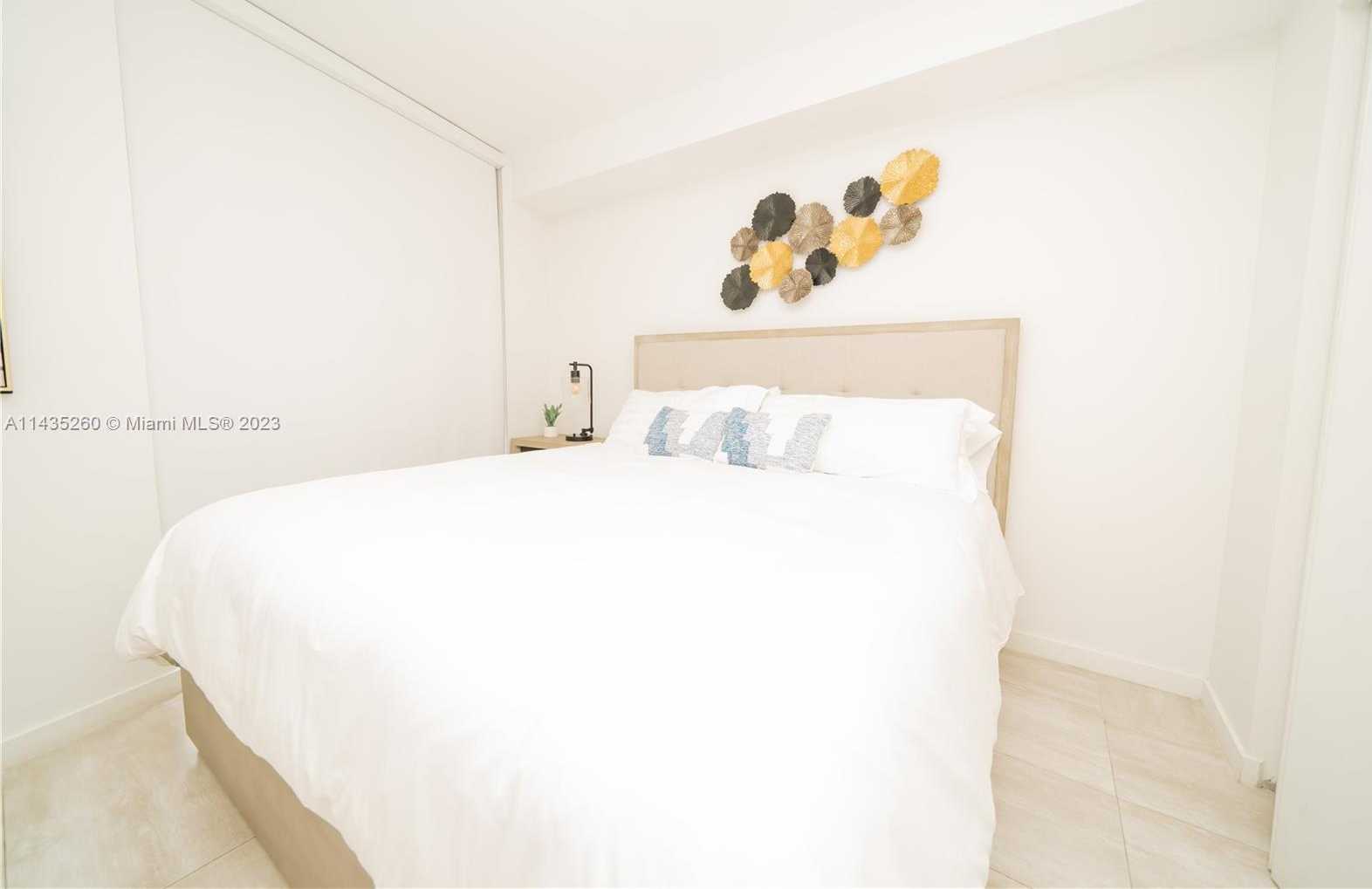 Small Image of 31 SOUTH EAST 6TH ST #301, Miami Number 42