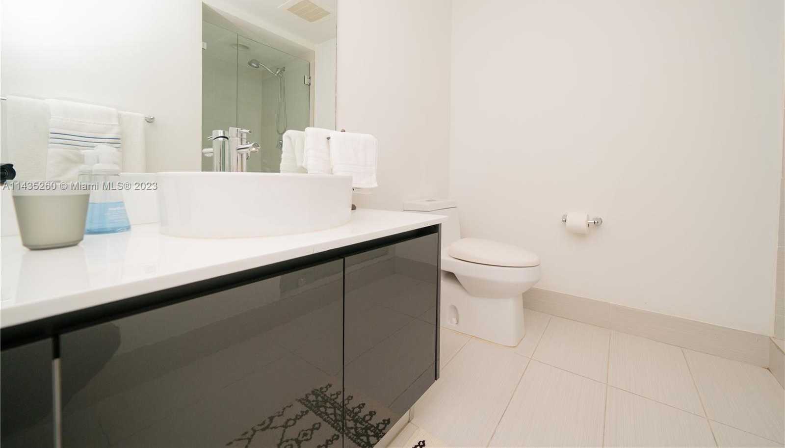 Small Image of 31 SOUTH EAST 6TH ST #301, Miami Number 54