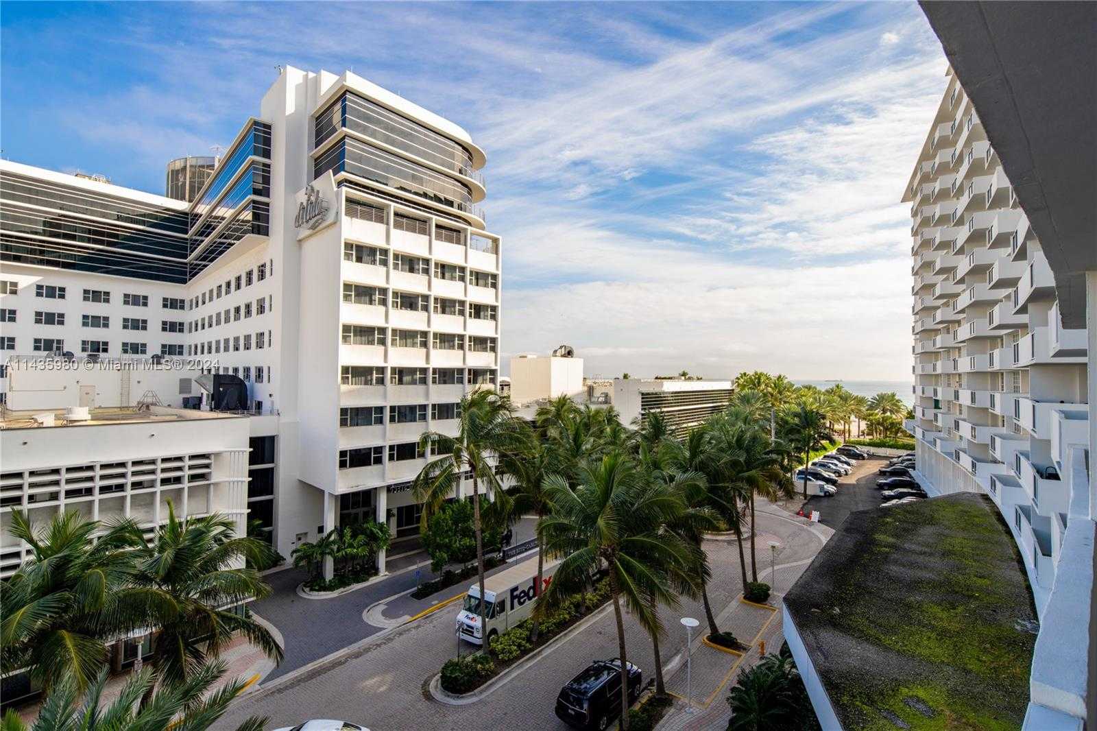 Small Image of 100 #504, Miami Beach Number 17