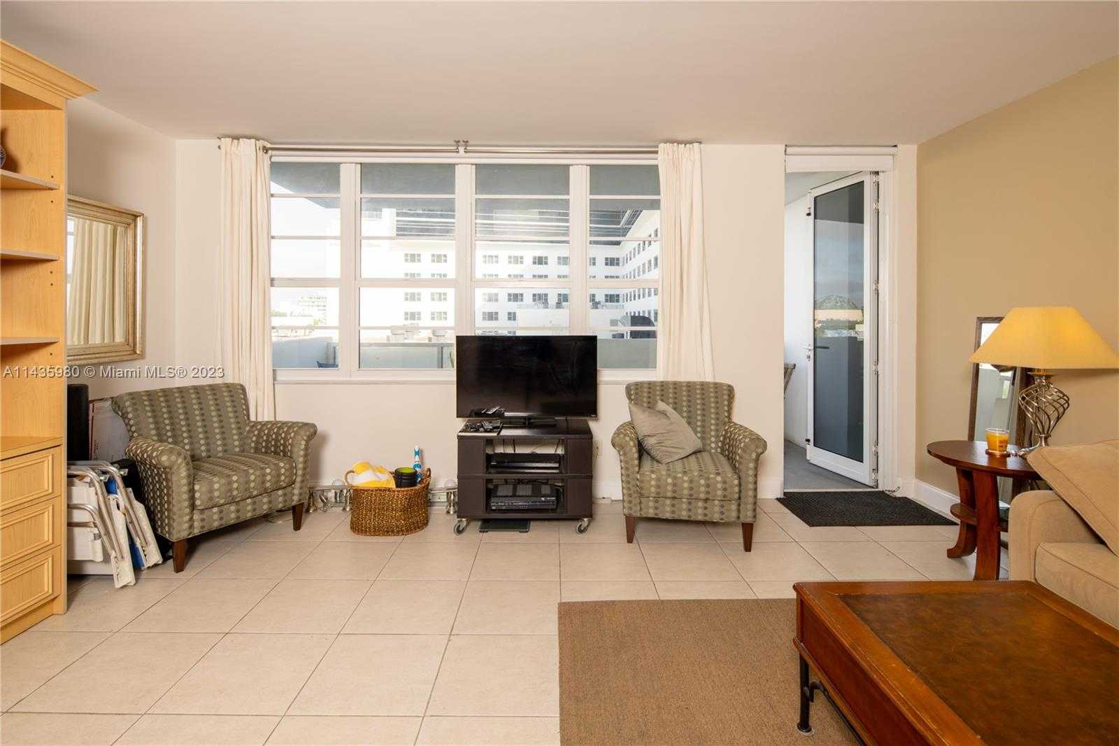 Small Image of 100 #504, Miami Beach Number 7