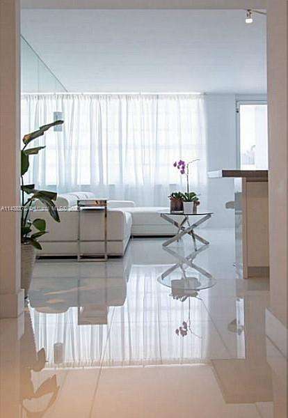Small Image of 100 #1504, Miami Beach Number 19