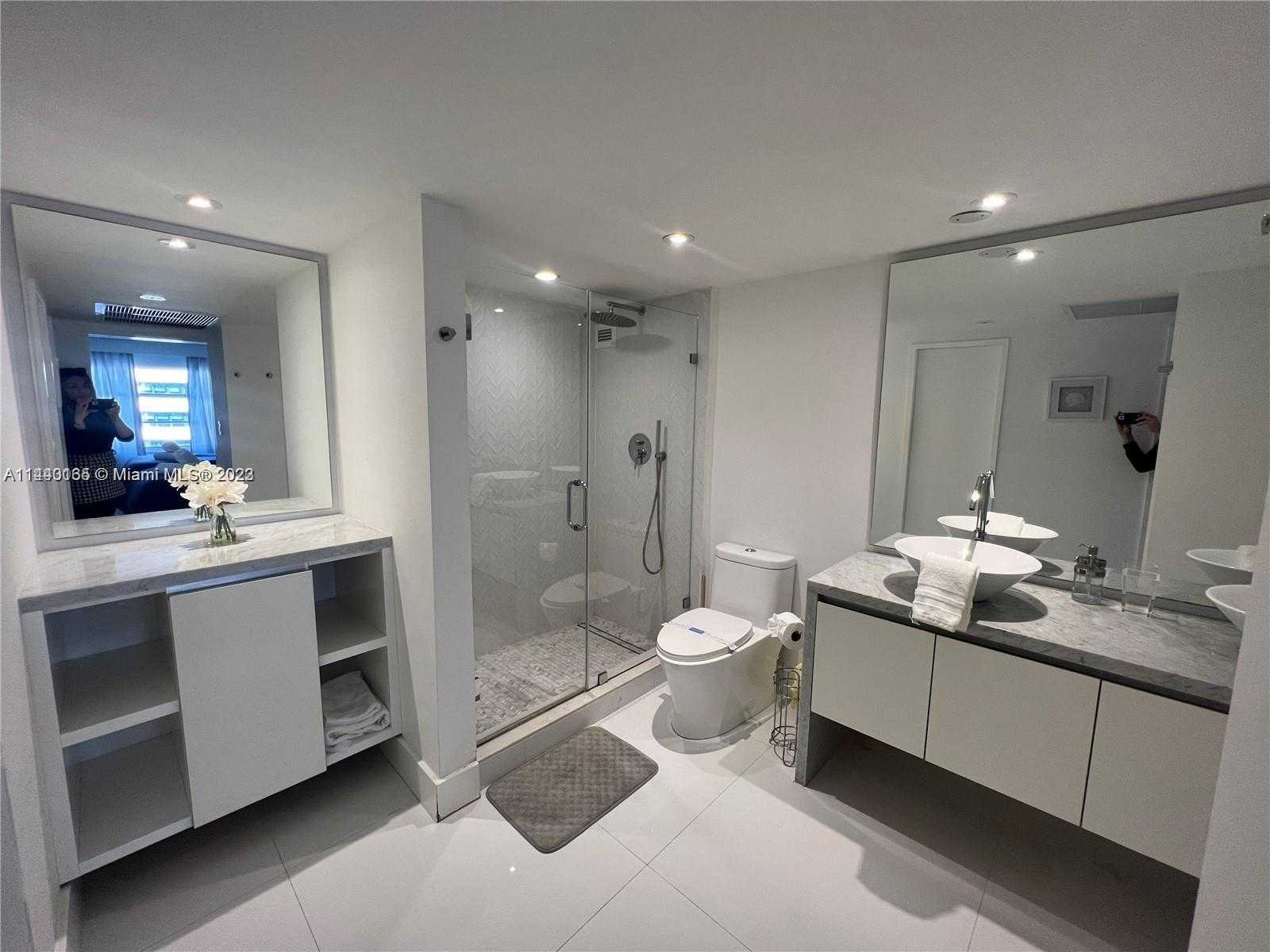Small Image of 5161 COLLINS AV #1403, Miami Beach Number 15
