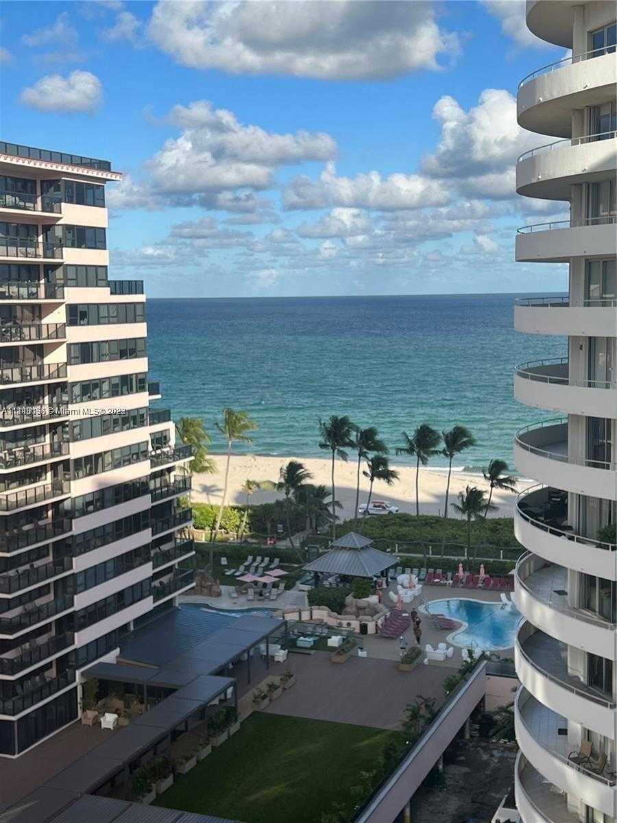 Small Image of 5161 COLLINS AV #1403, Miami Beach Number 3