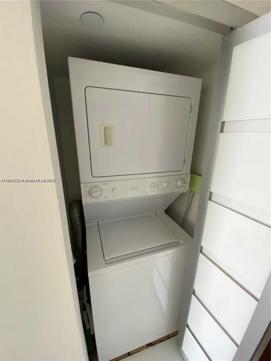 Small Image of 6365 COLLINS AVE #3010, Miami Beach Number 23