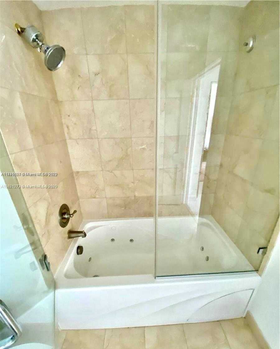 Small Image of 6365 COLLINS AVE #3010, Miami Beach Number 24