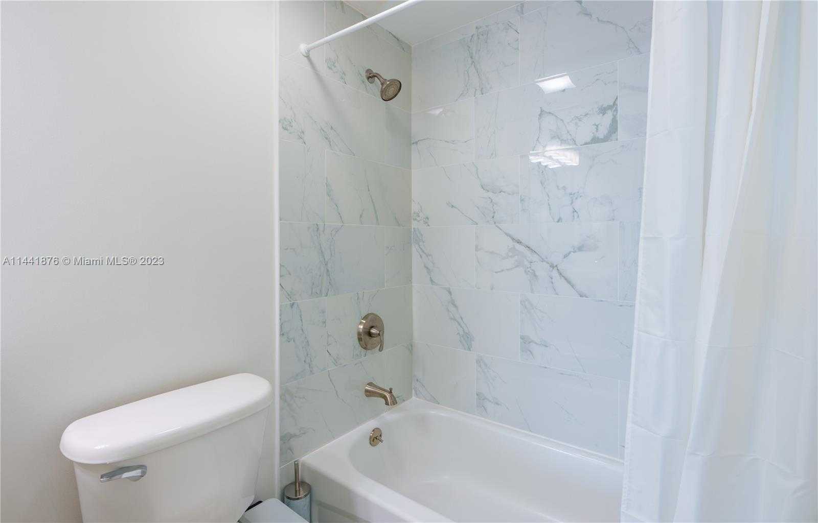 Small Image of 1750 NORTH BAYSHORE DR #2401, Miami Number 19