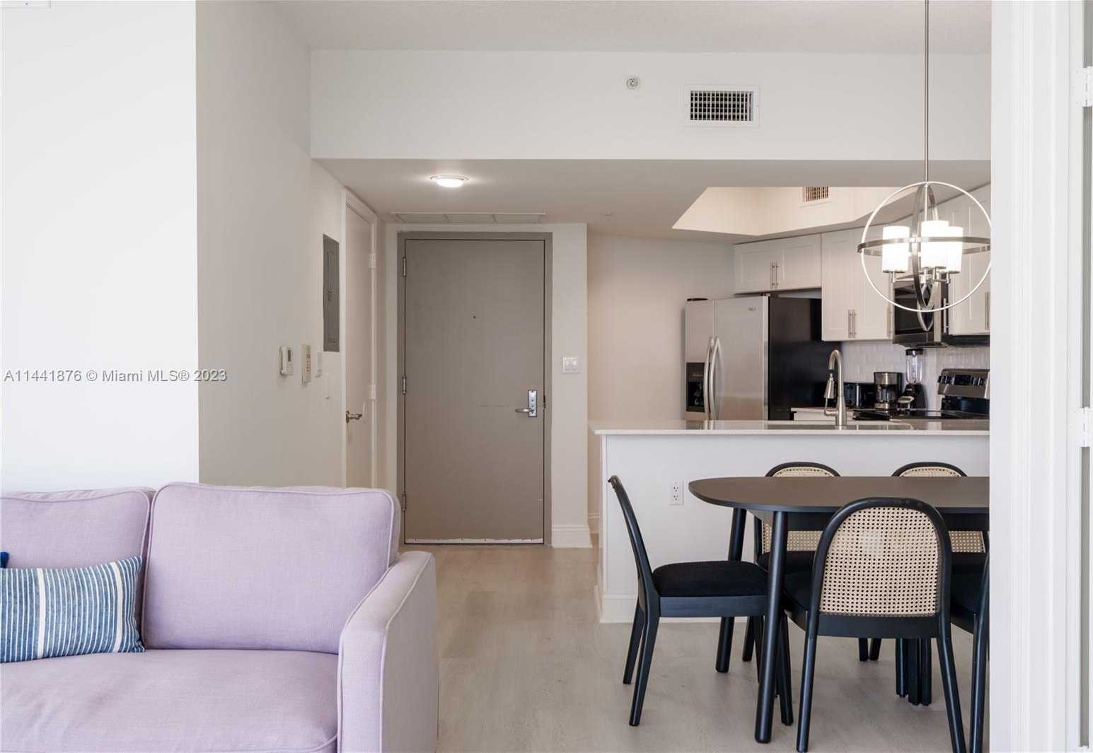 Small Image of 1750 NORTH BAYSHORE DR #2401, Miami Number 27