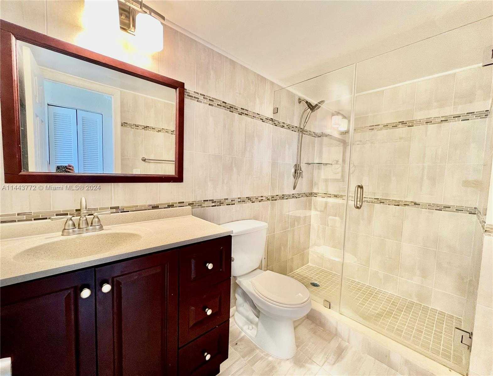 Small Image of 9273 COLLINS AVE #507, Surfside Number 19