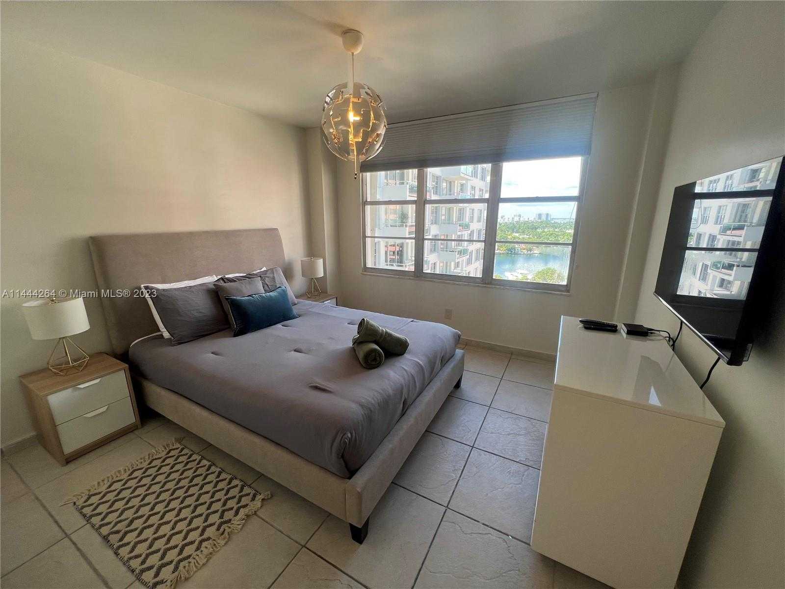 Small Image of 5161 COLLINS AVE #1211, Miami Beach Number 10