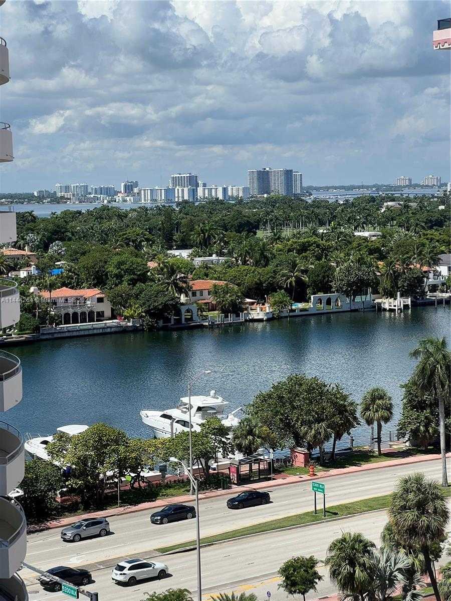 Small Image of 5161 COLLINS AVE #1211, Miami Beach Number 13