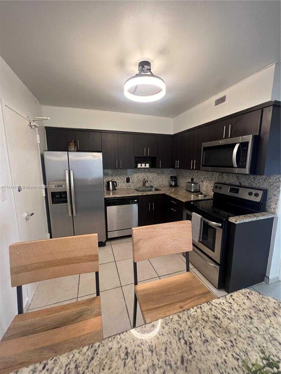 Small Image of 5161 COLLINS AVE #1211, Miami Beach Number 5