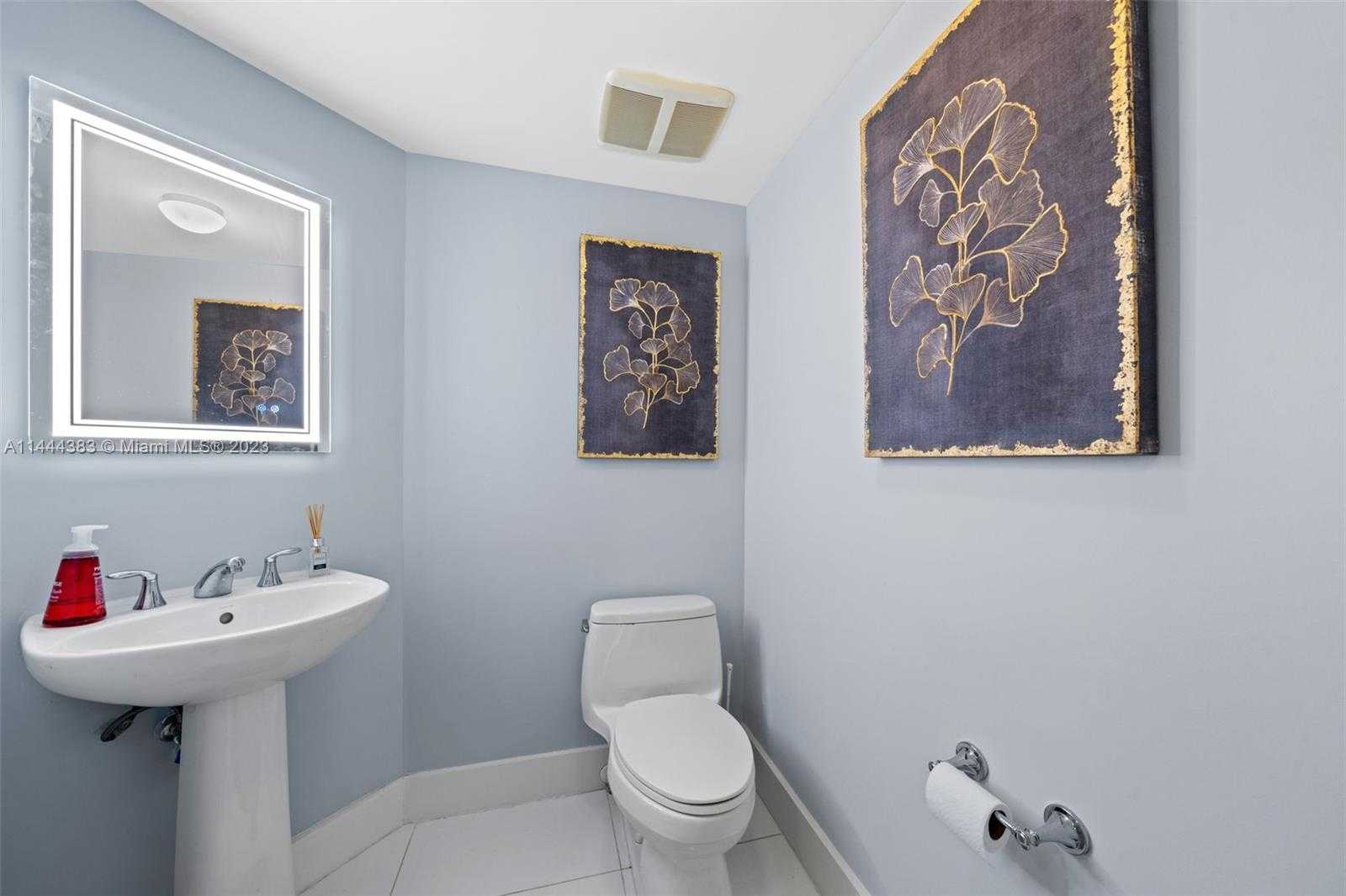 Small Image of 16699 COLLINS AVE #1104, Sunny Isles Beach Number 15