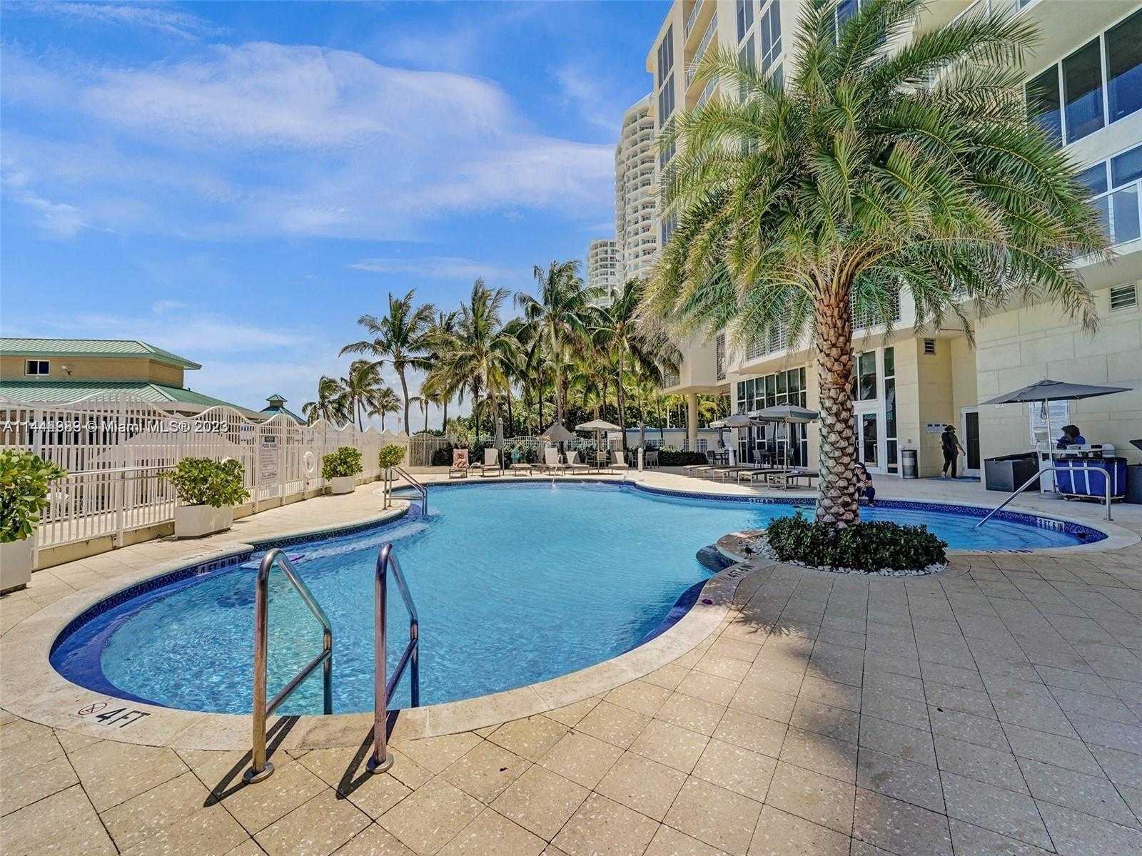 Small Image of 16699 COLLINS AVE #1104, Sunny Isles Beach Number 2