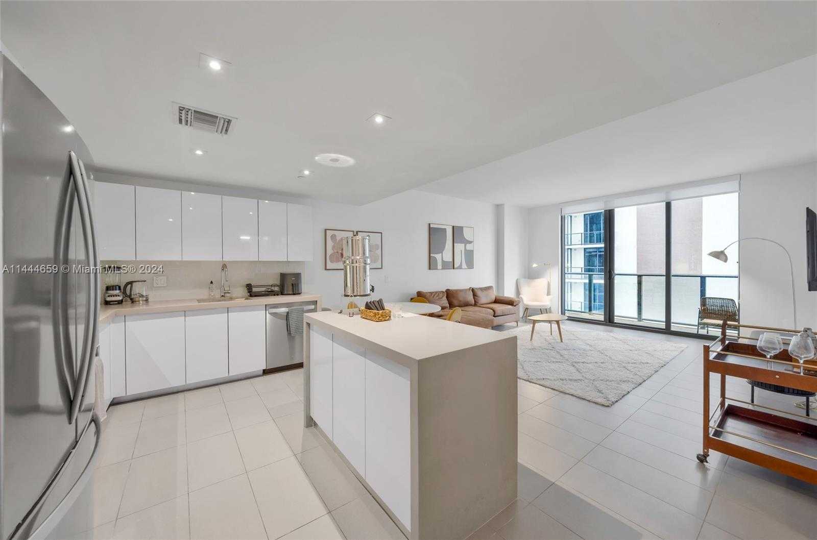 Small Image of 1600 NORTH EAST 1ST AVE #2318, Miami Number 2