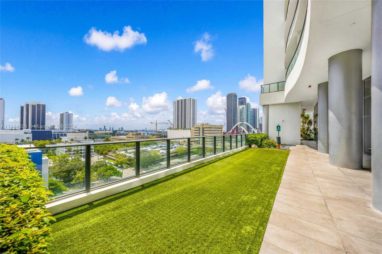 Small Image of 1600 NORTH EAST 1ST AVE #2318, Miami Number 31
