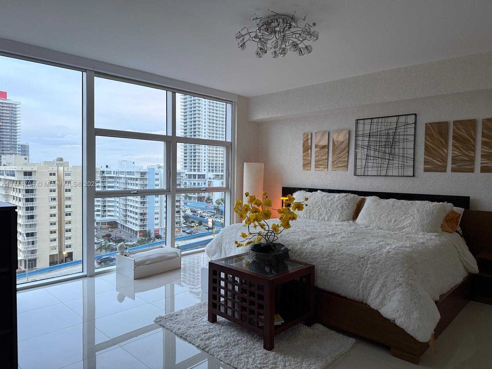 Small Image of 1830 SOUTH OCEAN DR #1107, Hallandale Beach Number 31